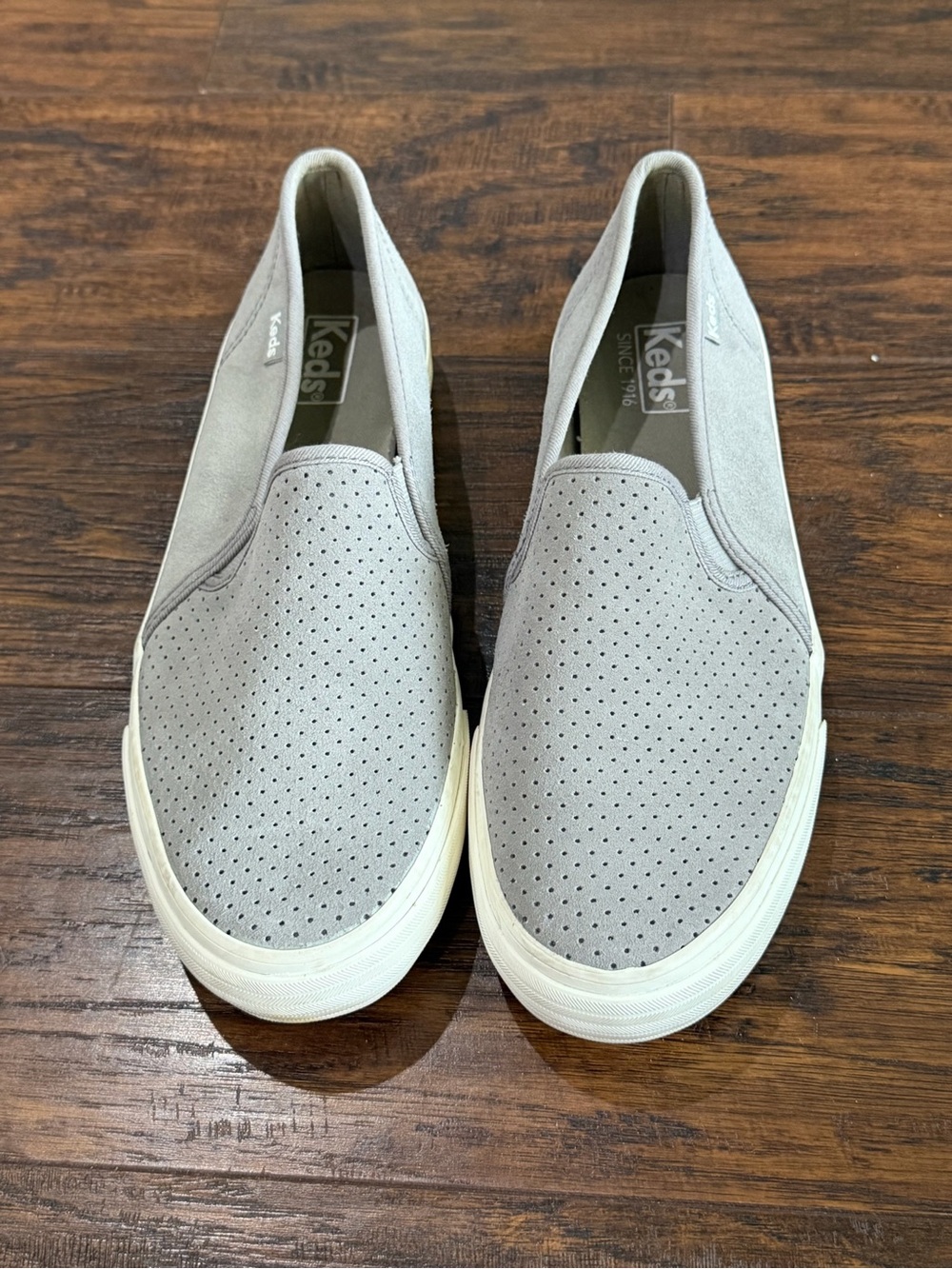 Keds Women's Gray & White Slip On Shoes Size 8 (*SEE INFO*)